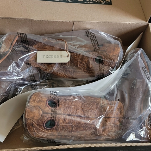 Men's size 10.5 - Picture 8 of 15